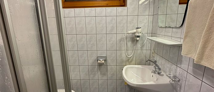 keller-appartement-badezimmer.jpg